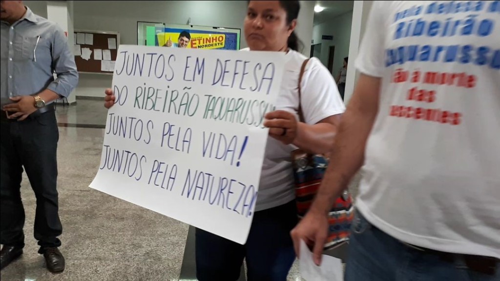 Tanta água, quanto&nbsp;veneno