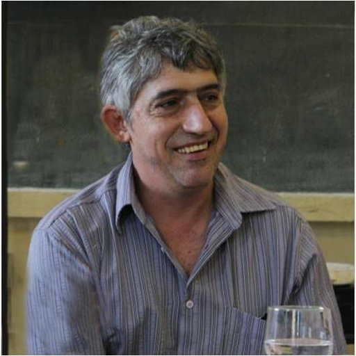 Esta imagem possuí um atributo alt vazio; O nome do arquivo é eguimar-chaveiro-2.jpg